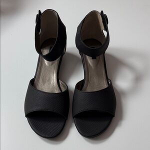 Array Black Open-Toe Sandals